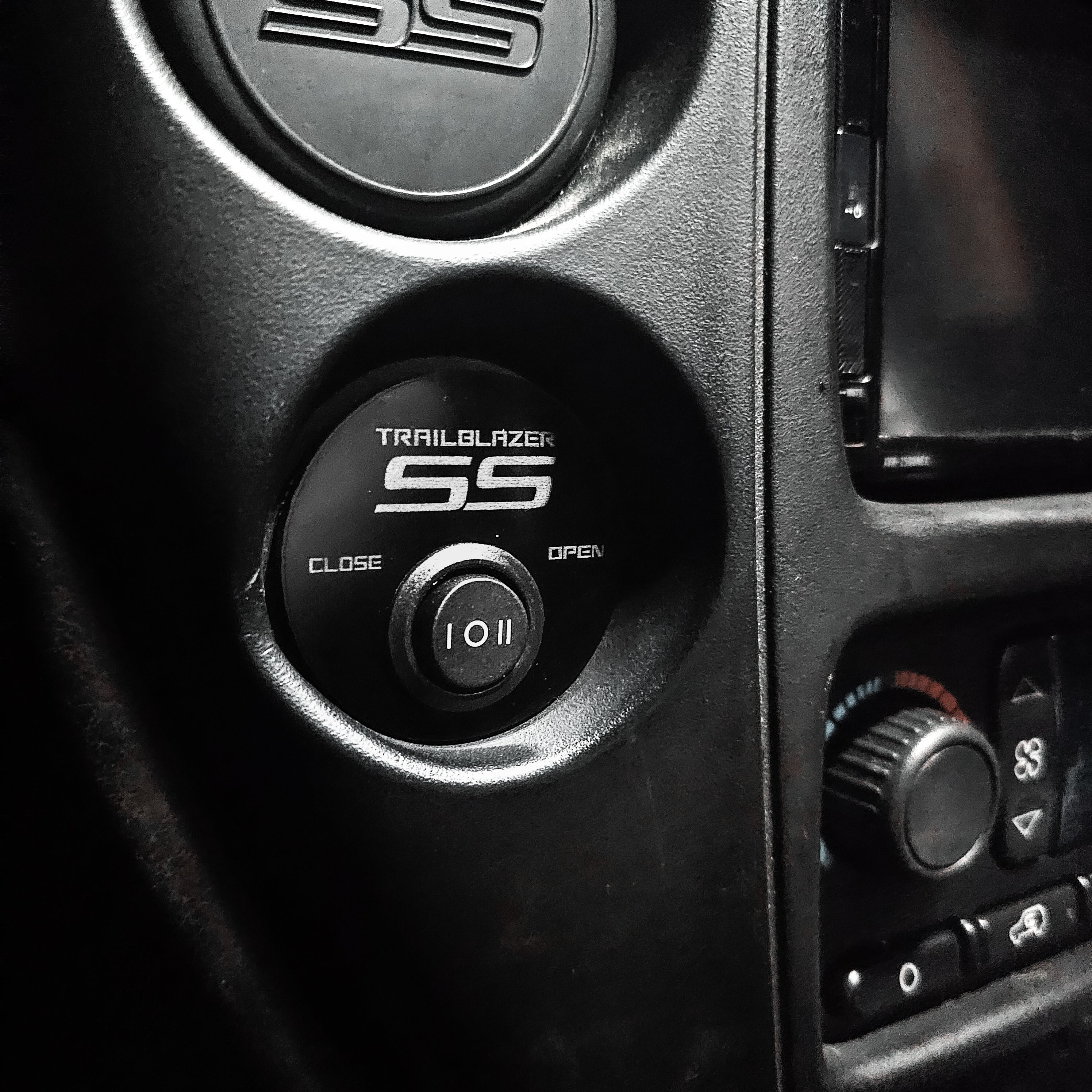 2002-2009 Trailblazer Exhaust Cutout Switch